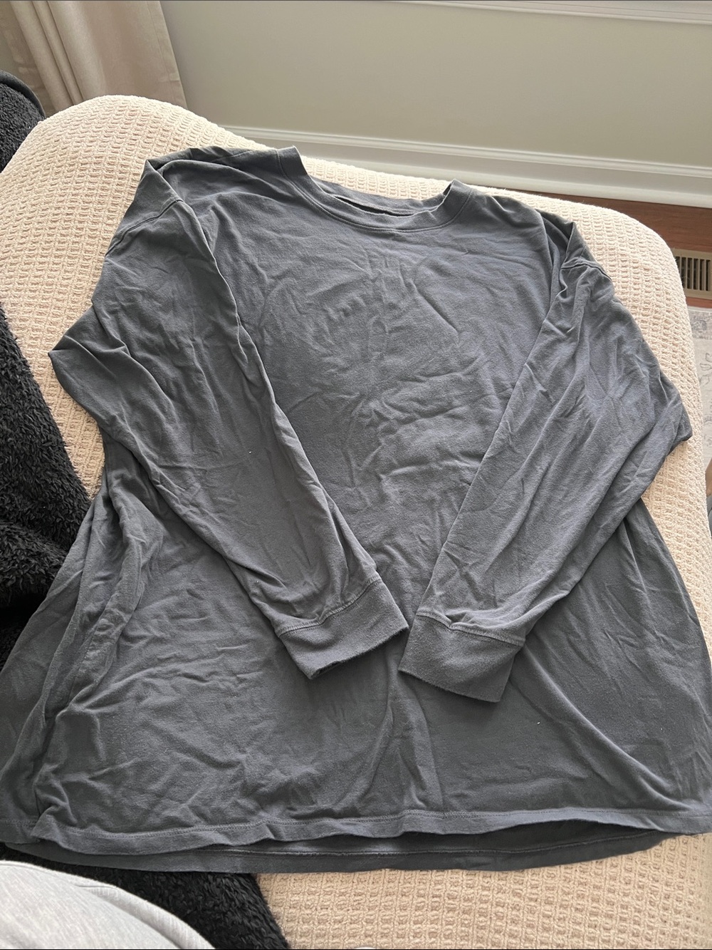 Abercrombie & Fitch Men's Long-Sleeve Crew in Slate Gray